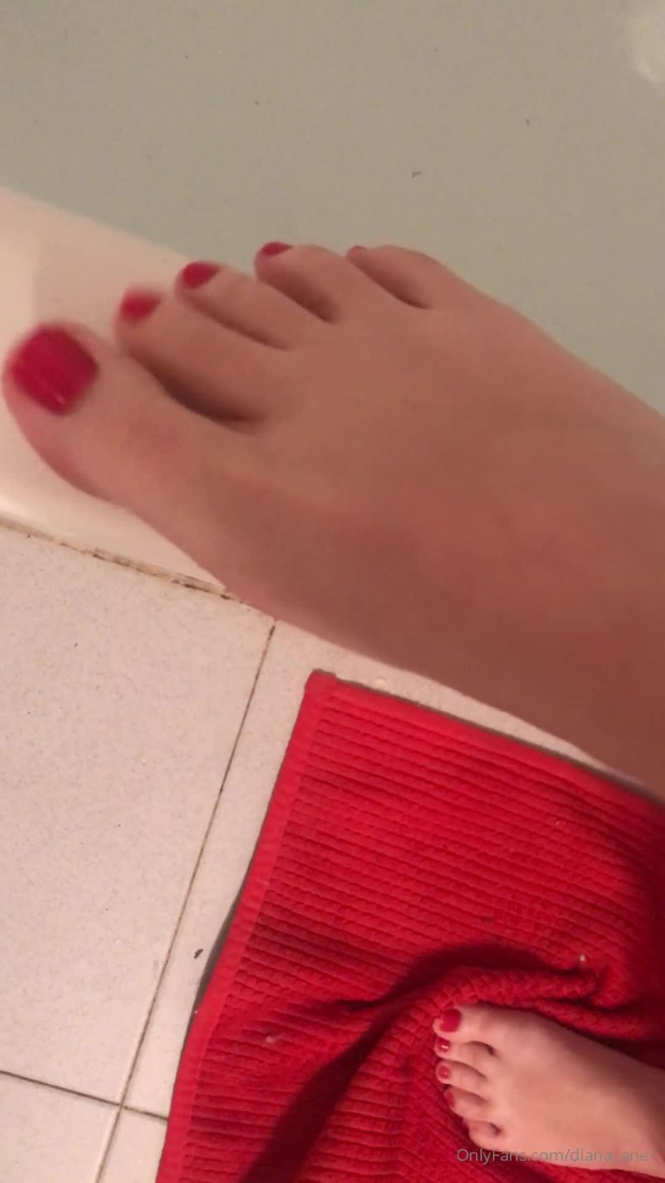 free adult video 35 dianacane 12-04-2020 Playing with my feet in my bathtub playing with the wat | foot | feet porn dirty feet fetish