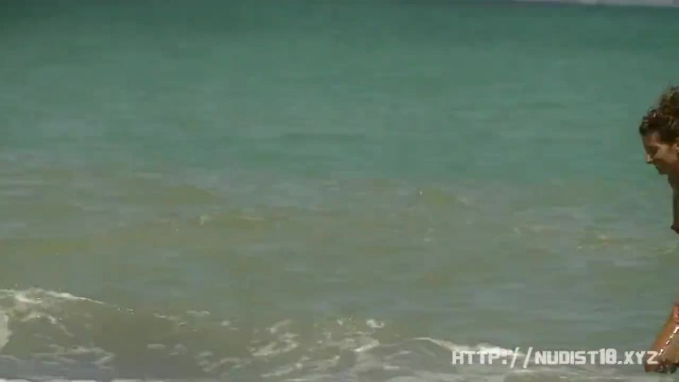 video gratis 9 chicas francesas porno Nice mujeres tomando el sol en la playa en Francia Nice mujeres tomando el sol en la playa en Francia