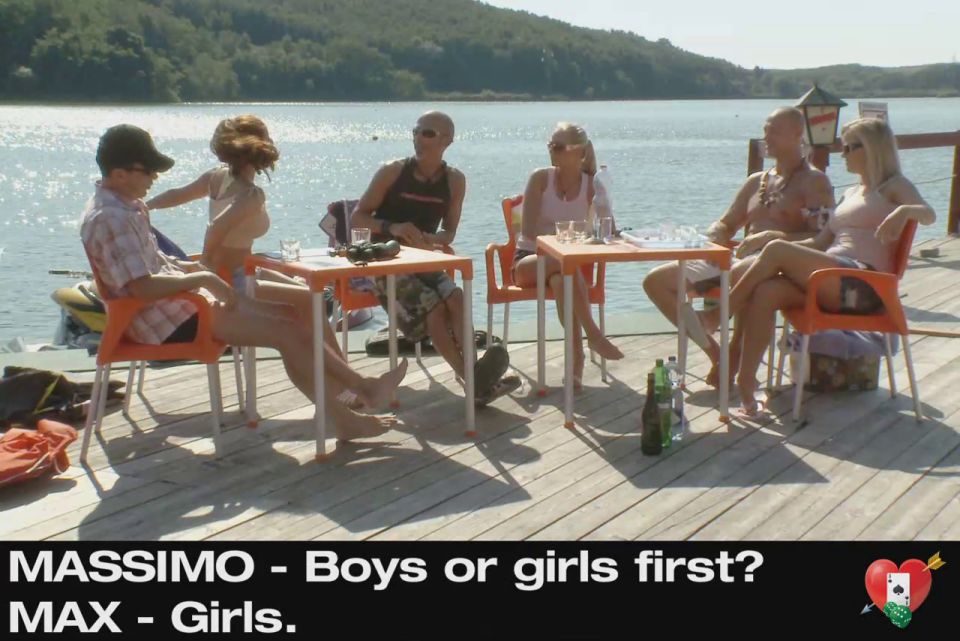 Fucking Gamble - Flavia, Geena Gain, Sunny Diamond: Love,Watercraft - Public
