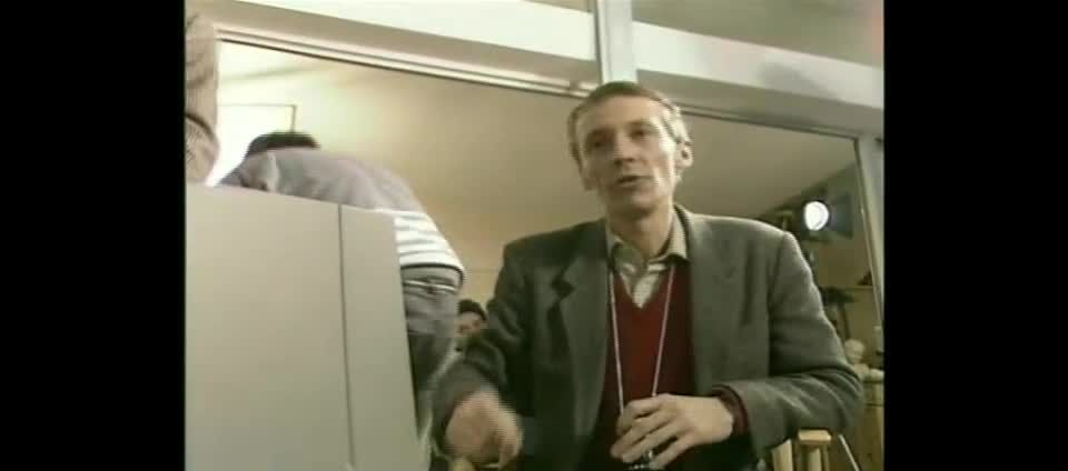 7152 Marc Dorcel - La femme en negro