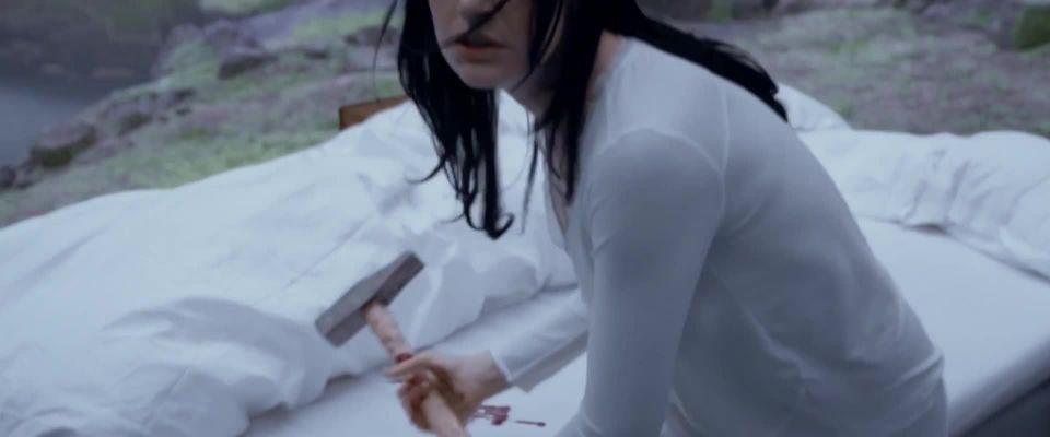 Maria Ruiz - Echo (2017) HD 1080p!!!