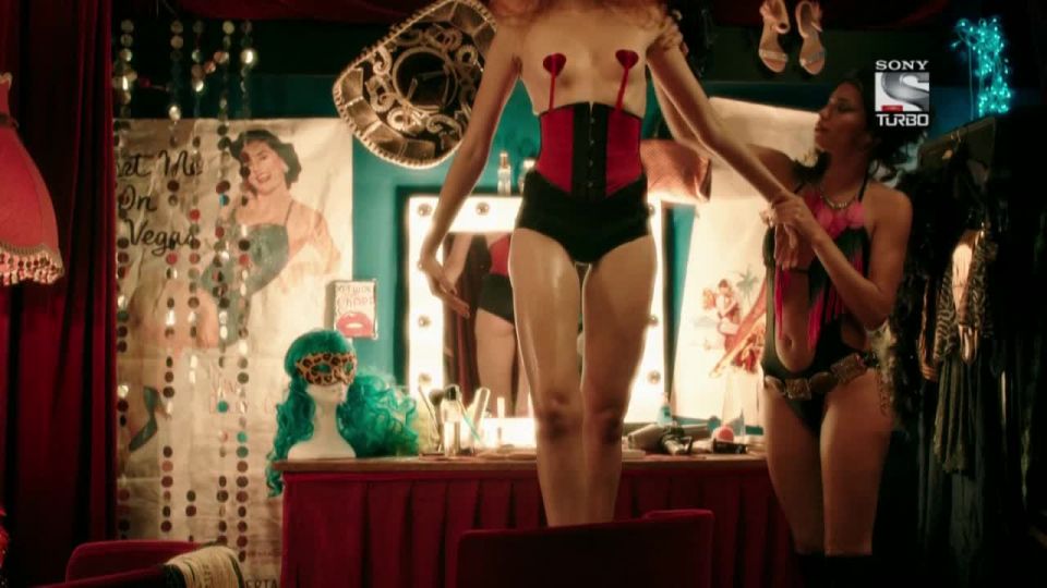 Lavinia Longhi, etc – Estación Horizon s01e04 (2015) HD 720p!!!