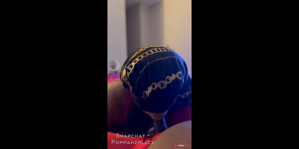 [GetFreeDays.com] Sucking dick before Bed - SC Poppahzplace Adult Video May 2023