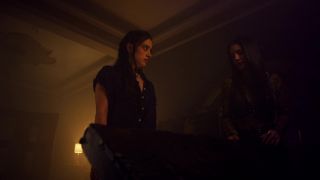 Ela Velden, Giselle Kuri, Fatima Molina - Diablero s02e01-06 (2020) HD 1080p!!!