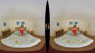 Virtual Reality Teen Seduces You In Her Bedroom Showing Off Her Tits N 