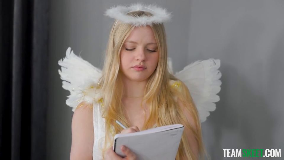 Kylie Shay  teen ExxxtraSmall – Kylie Shay: Touched by an Angel