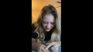 Valeriebardot 2025-01-23 POV eres mi compañero de cuarto y la fiesta va a empezar cualquier minu 8naea2