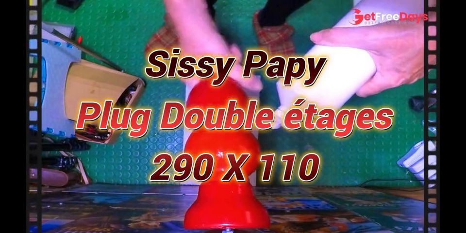 [GetFreeDays.com] 49 Sissy Papy avec le Double Plug de 300 x110 Sex Film April 2023