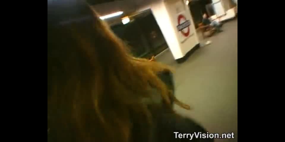 xxx video 19 amateur porn woman lesbian girls | Terryvision – Laura and Kelly public flashing on the London Underground | amateur