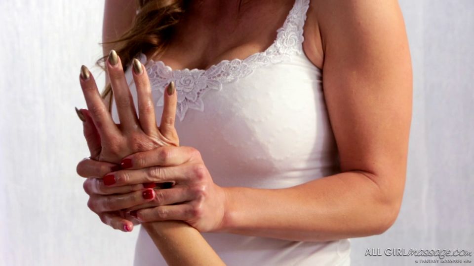 Blonde Star's Passionate Nights: Exclusive Content Unveiled