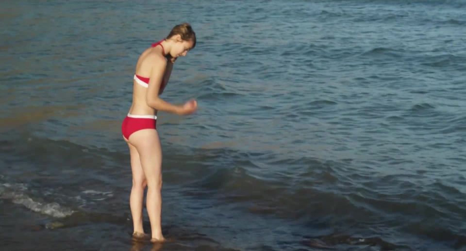 Claire Helene Cahen - lambeaux (2011) HD 1080p - (Celebrity porn)