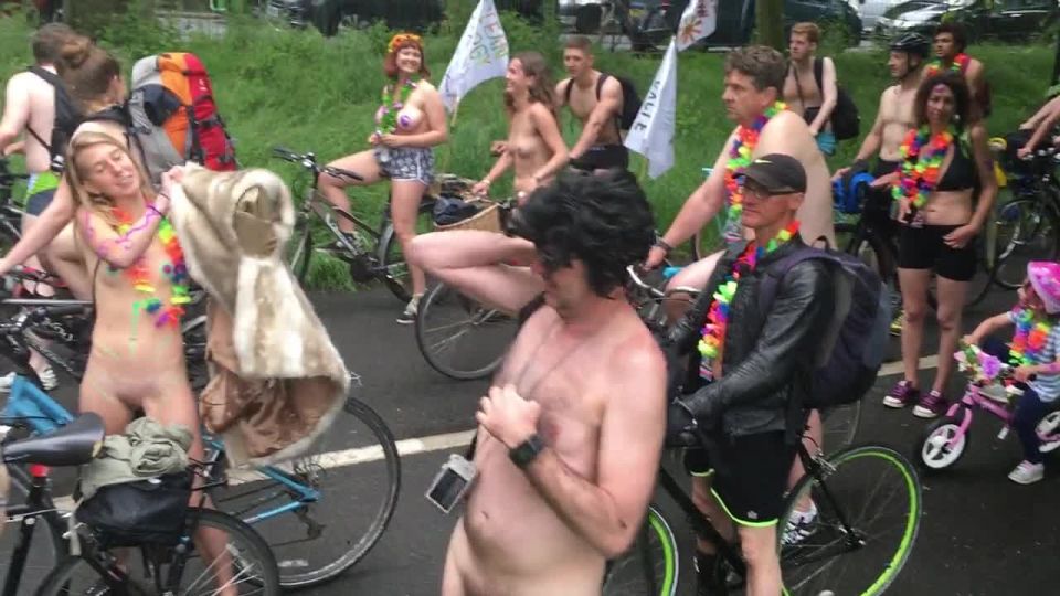 World_Naked_Bike_Ride_2016_-_Brighton_2_