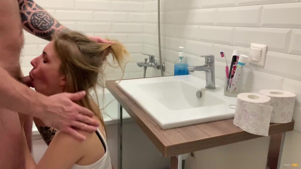 amateur adult Family Pie - Cute Teen Sex in the Bathroom , porn model on fetish porn