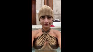 Onlyfans - Miakhalifa - It snowed in Utah Is this the hell freezing over everyone is always talking about - 16-02-2021