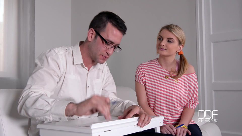 Jemma ValentineSchoolgirls Like It Hard - Anal Sex Agenda - Flexible Teen Takes A Pounding