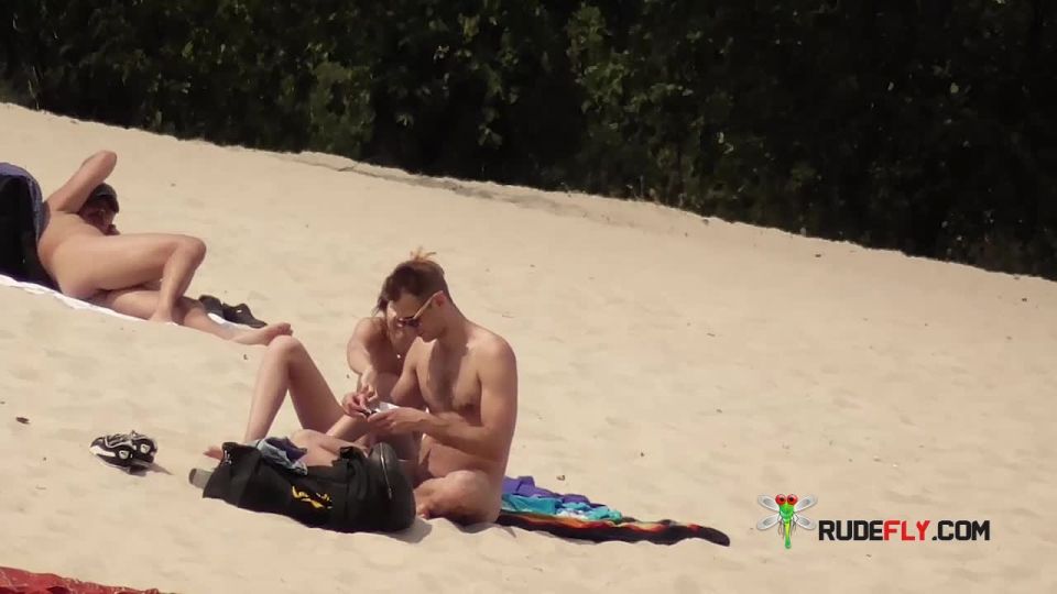 Crazy Couple At Nude Plage Under the Sun 1,  on voyeur 