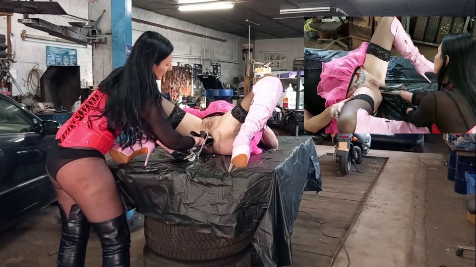 Mistress Luciana Fists Ass with Giant Speculum 1080p Femdom