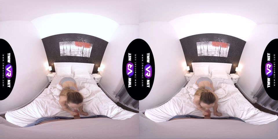 Lad wakes Sleeping Beauty up for sex - TMW VR
