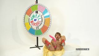 America Bukkake Live #1 – Lauren Phillips, Layla Price, Kimberly Chi, Quinn Quest Bukkake!