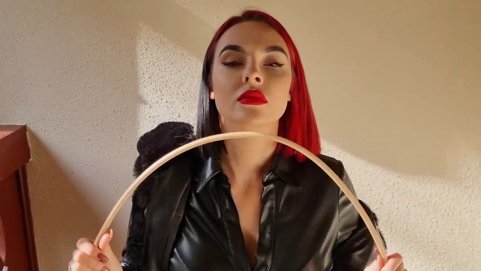 Femdom FemdomFoto: Lady Kat - En el balcón Femdom