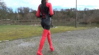BootsShoesVideos004016