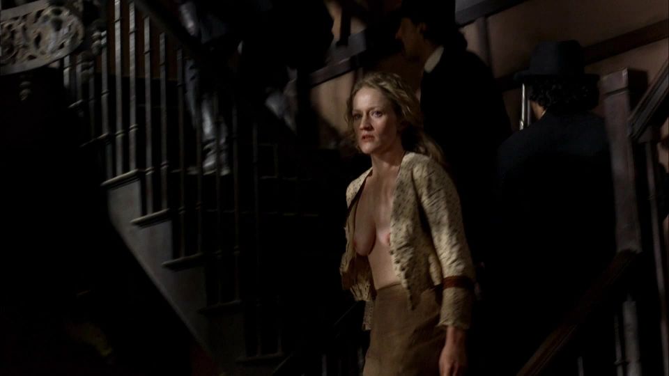 Paula Malcomson, Ashleigh Kizer – Deadwood s03e11 (2006) HD 1080p!!!