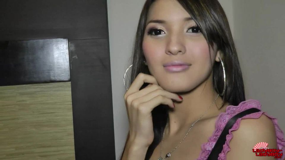 Hermoso Dook juega con un dildo (porno de la mujer)