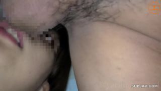 FC2PPV 3223977 【個人】ボーイッシュな新妻はヘトヘト。スタイリッシュスーツを剥くと、スポブラは出てこなかった。