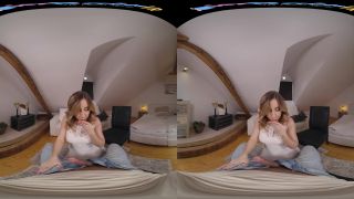 video 31 Seductive Feet - Eva Brown Gear vr | milf | feet porn veronica avluv foot fetish