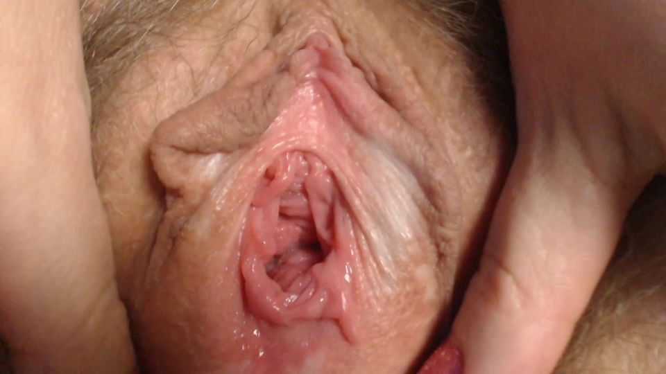 PregnantMiodelka Close up hairy pussy - Close-Ups