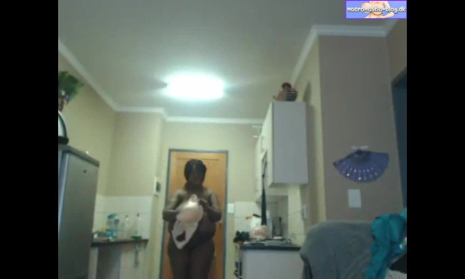mayah -webcam- MEGA macromastia 4# bittits