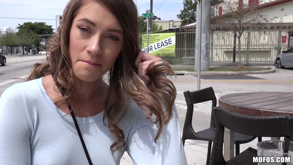 porn clip 31 Slender Cutie Spreads her Pussy | public sex | femdom porn balloon fetish