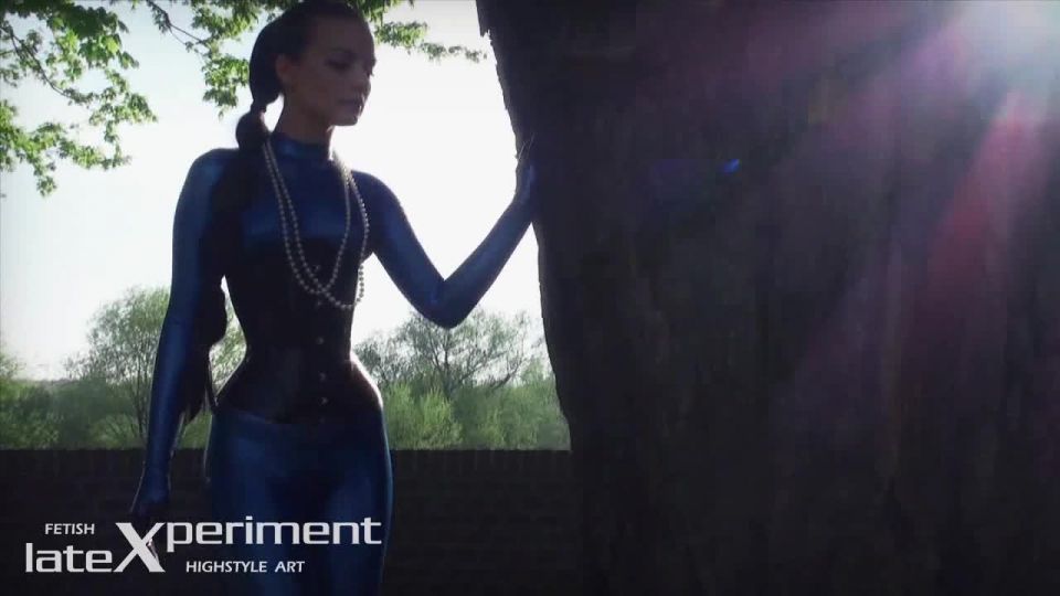 158 Valerie Tramell in Latex Experiment 720p HD