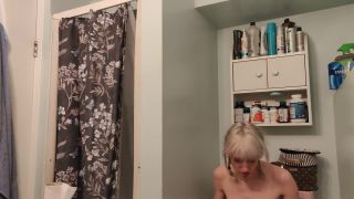 REAL TEEN BATHROOM SPYCAM - Lots more of her on my Page? spymysteps18s ...