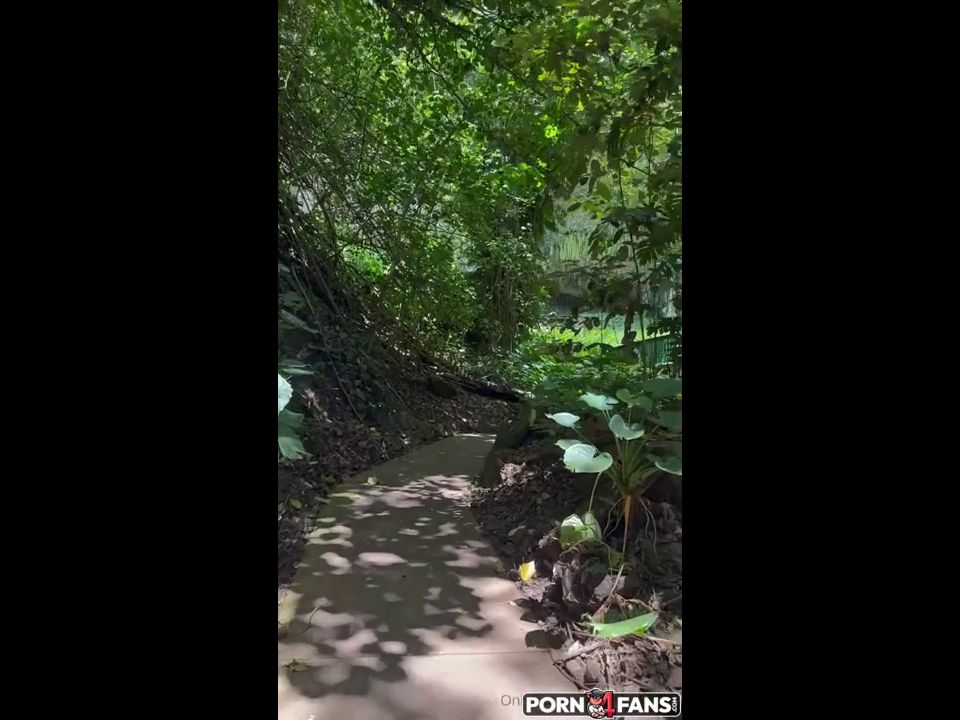 Addison Ivy Addison Ivy Outdoor Blowjob In The Woods Video  Facial