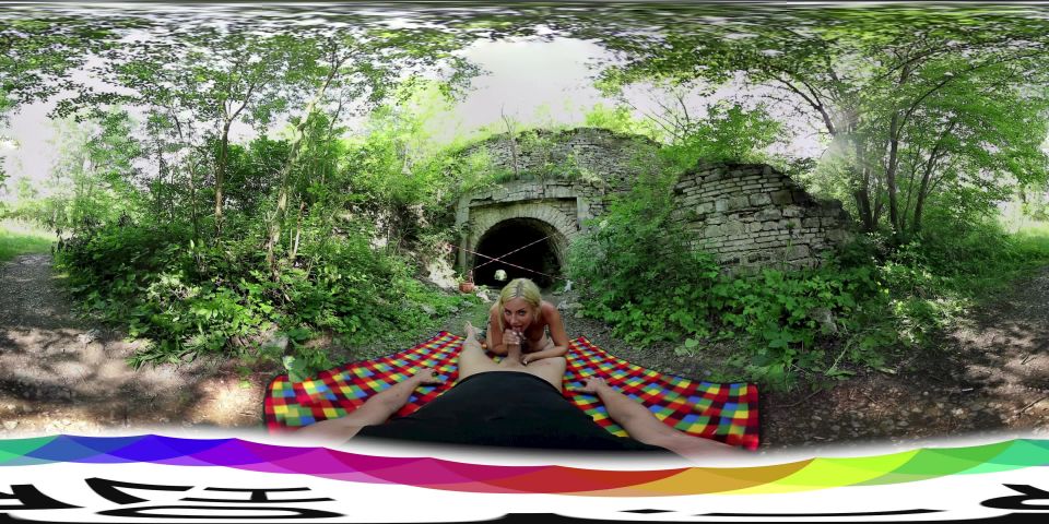 HoliVR: Natalie Cherie - Covert Picnic  - outdoor - hardcore porn pornstar blonde creampie