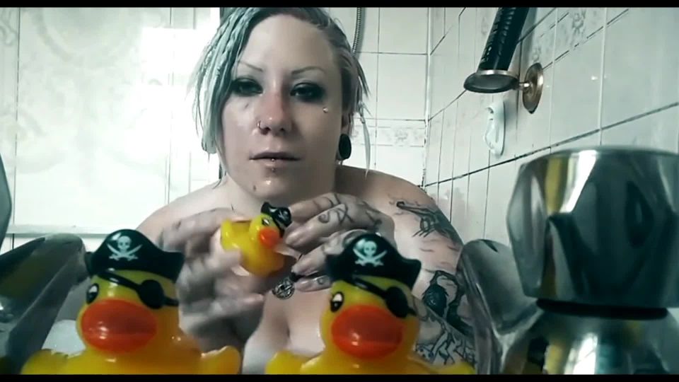 online clip 20 trample fetish fetish porn | TattooedMilfyMama – Old Content Hiding Ducks in My Pussy | big tits