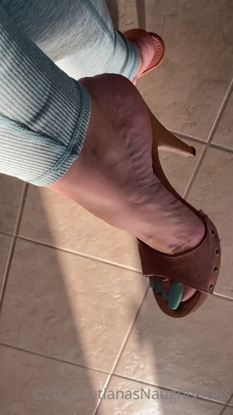 TATIANA - tatianasnaughtytoes () Tatianasnaughtytoes - new vintage teal pedicure mules dangling got back from the mall and starte 14-10-2020