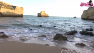 Am Strand Gevögelt  German Young Couple Fucks Rough On A Public Beach