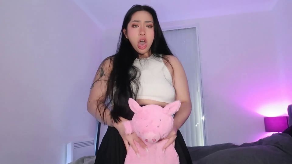 Pillow Humping Loser Claudiahon (Femdom porn)