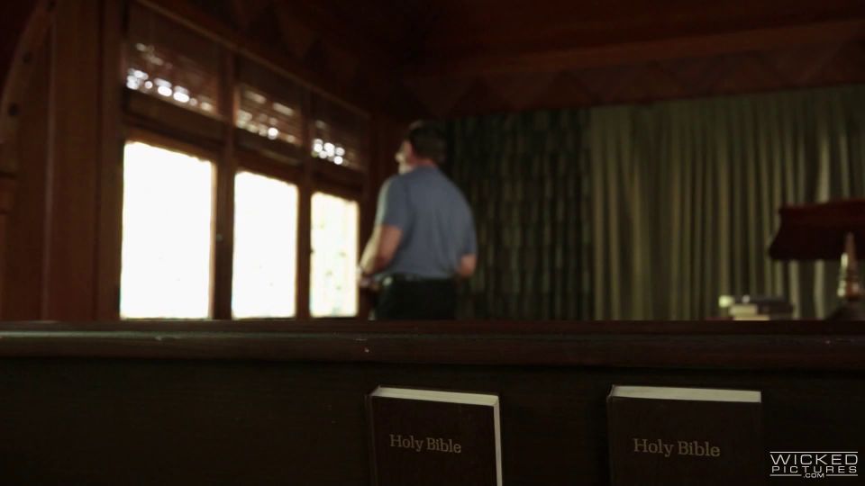 Wicked Pictures/Wicked - The Preachers Daughter Scene1: Mia Malkova Blair Williams - Hardcore