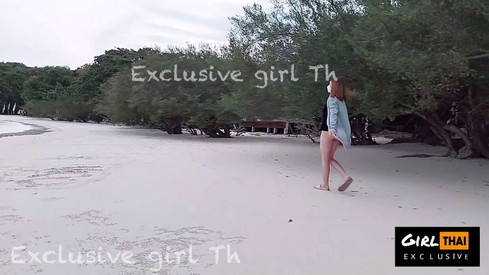 Cameraman Asks To Fuck Model Outdoors ช่างกล้องขอเย็ดนางแบบกลางแจ้ง