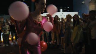 India Menuez, Grace Van Patten, etc - Under the Silver Lake (2018) HD 1080p - (Celebrity porn)