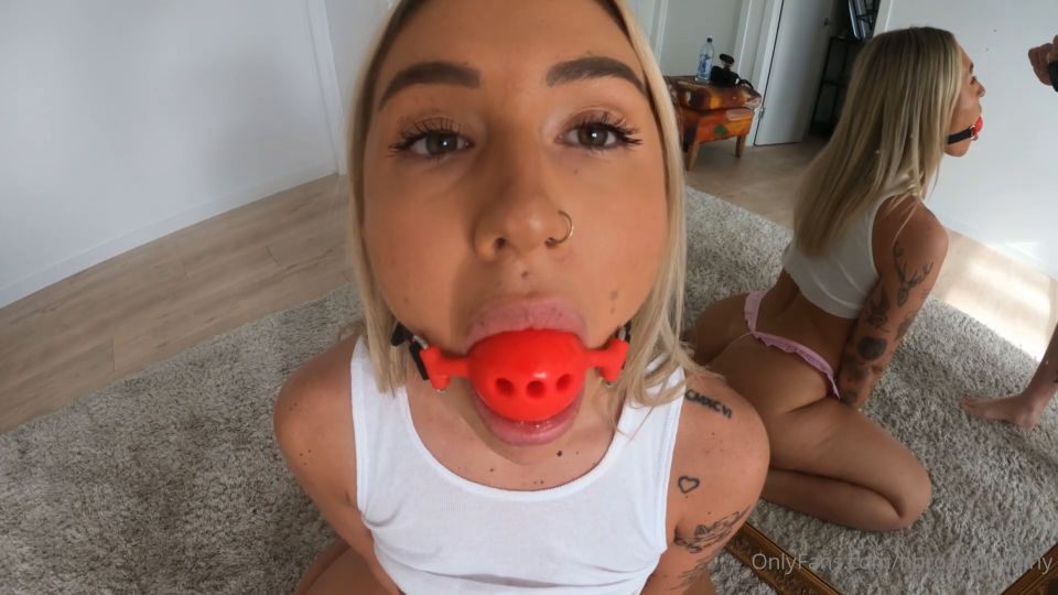 Holly Brougham Australian Bubble Butt Onlyfans (Pornstar)