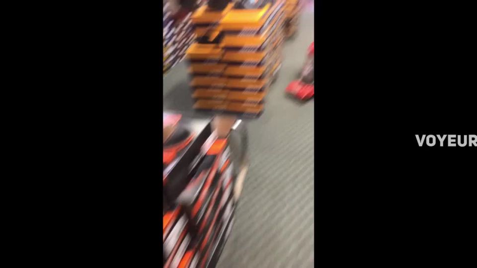 Big boobs of very helpful store clerk Voyeur!