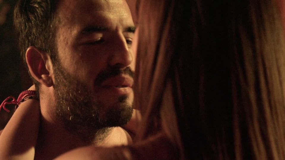 Estrella Solis, etc - El desconocido la historia de El Cholo Adrian s01e01-03 (2018) HD 1080p!!!