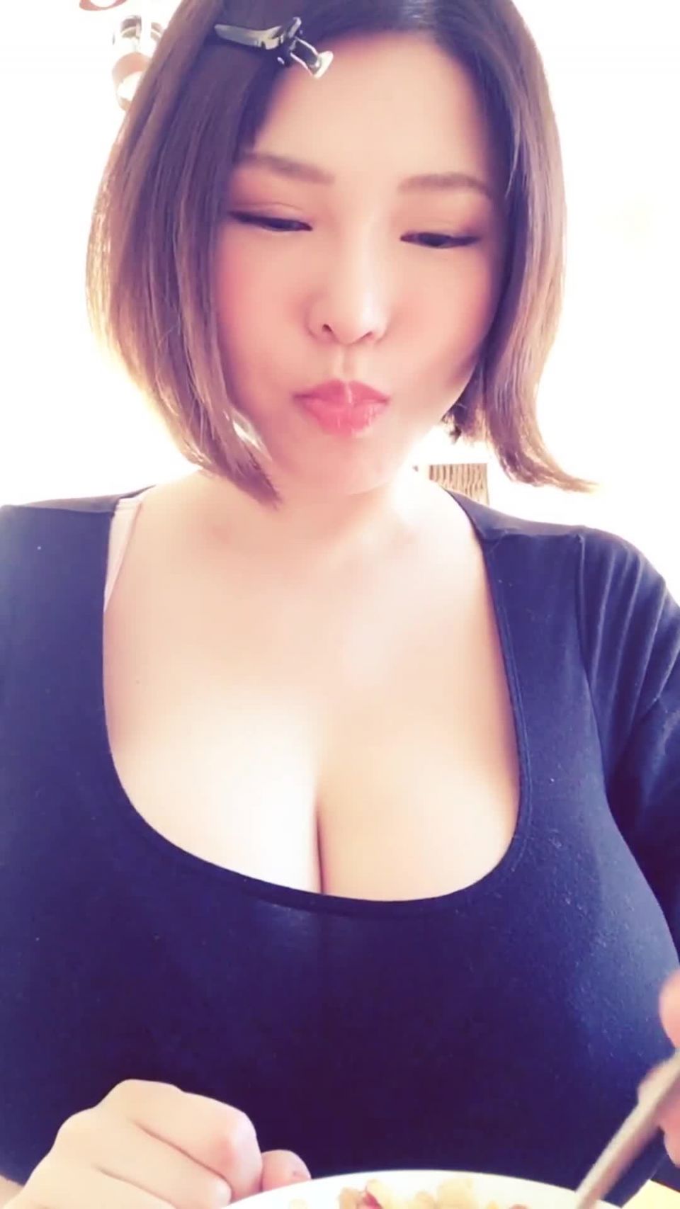 Anri Okita - anriokita real () Anriokitareal - video rama de tiempo mensaje de anri 24-02-2018