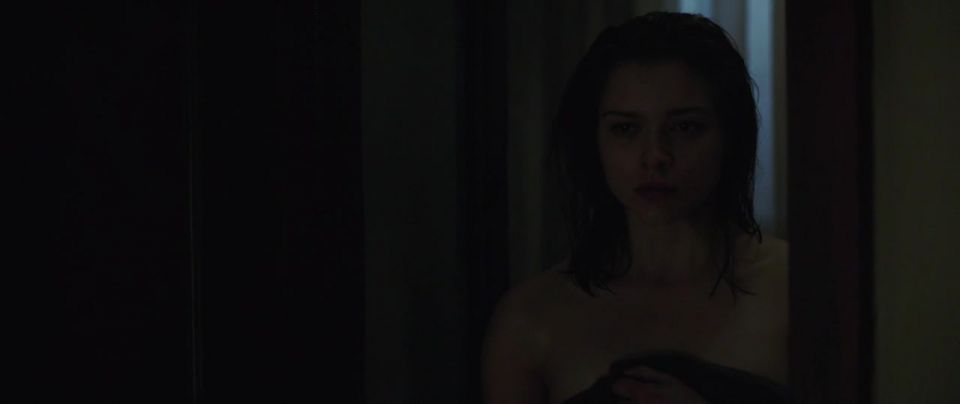 Sophie Cookson - The Crucifixion (2017) HD 720p!!!