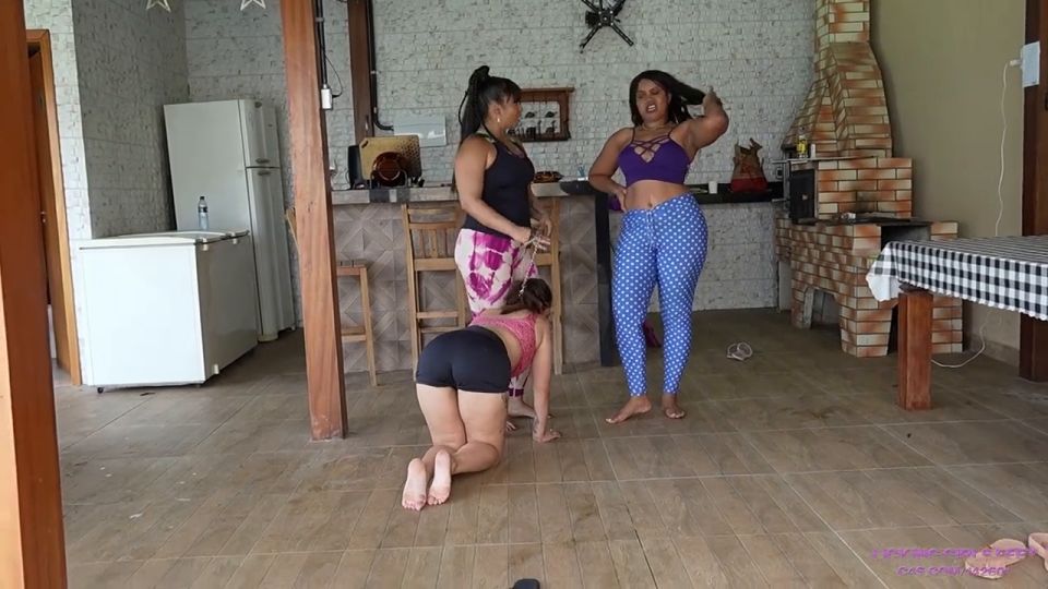 Latininas de lima: "Aria e Inara - no limpiaste el piso y es tu culpa!" (720 HD) (2025)