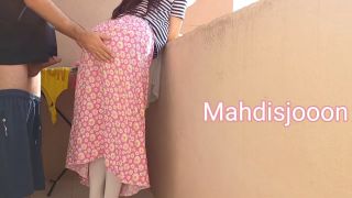 Mahdisjooon - رفتم بالکن لباس پهن کنم که در نبود شوهرم...(داستانی مکالمه فارسی) /I went to hang clothes...